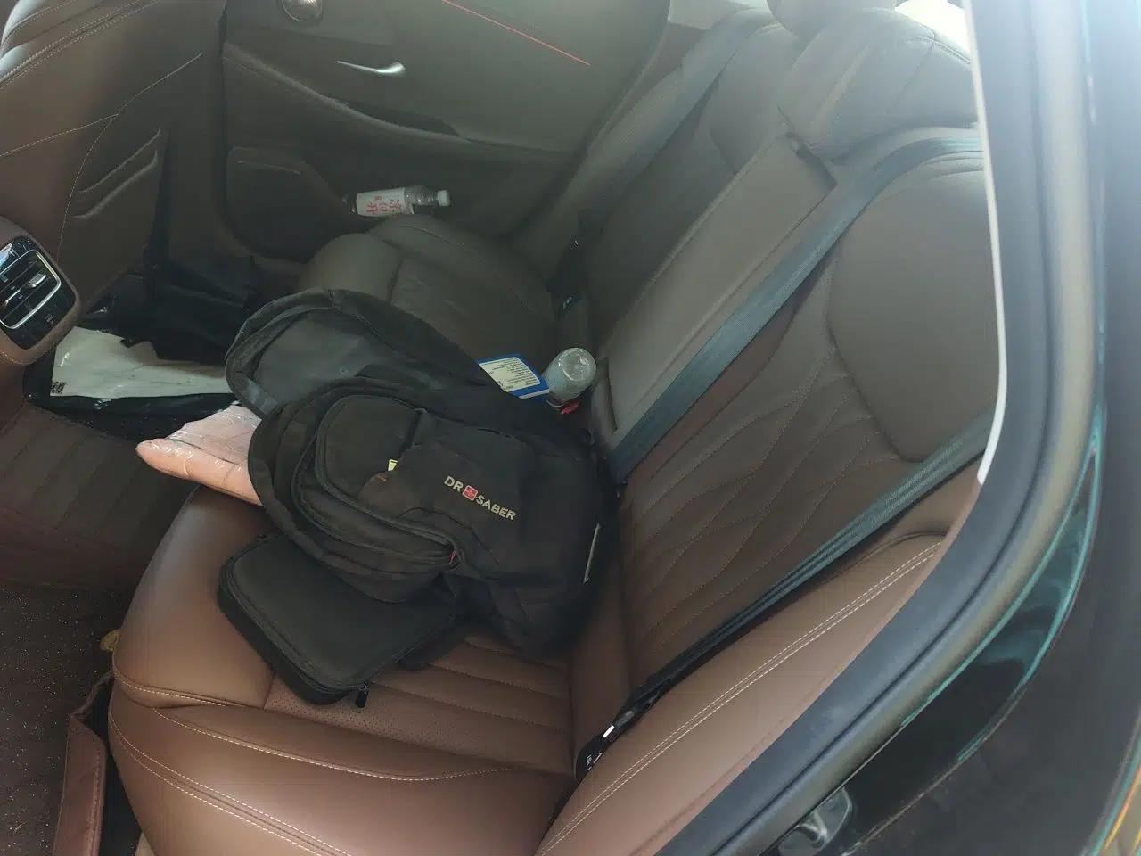 Chery Arrizo 8 2025 2.0T DCT Sport — миниатюра 17