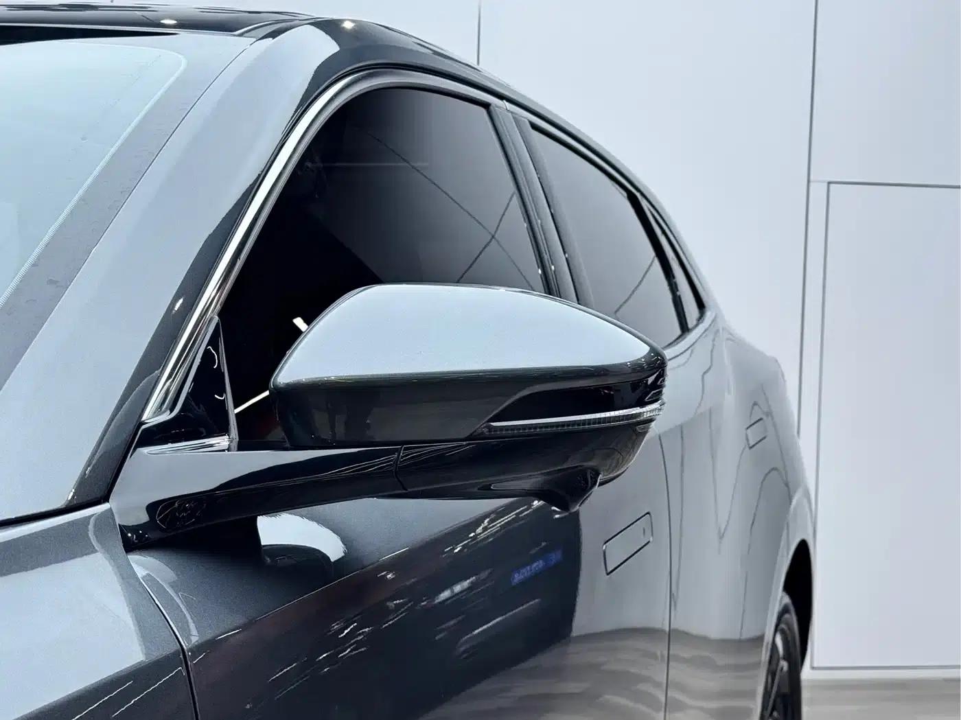 Changan UNI-K Smart Electric iDD 2022 Blue Whale iDD 130km 1.5T Excellent Edition — миниатюра 26