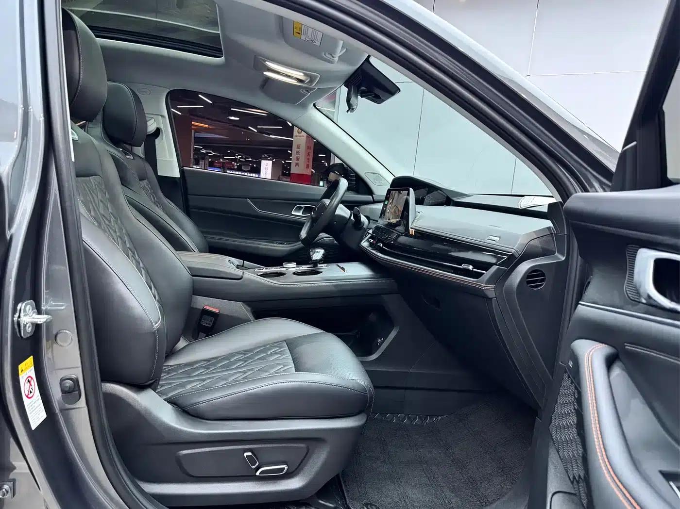 Changan UNI-K Smart Electric iDD 2022 Blue Whale iDD 130km 1.5T Excellent Edition — миниатюра 16