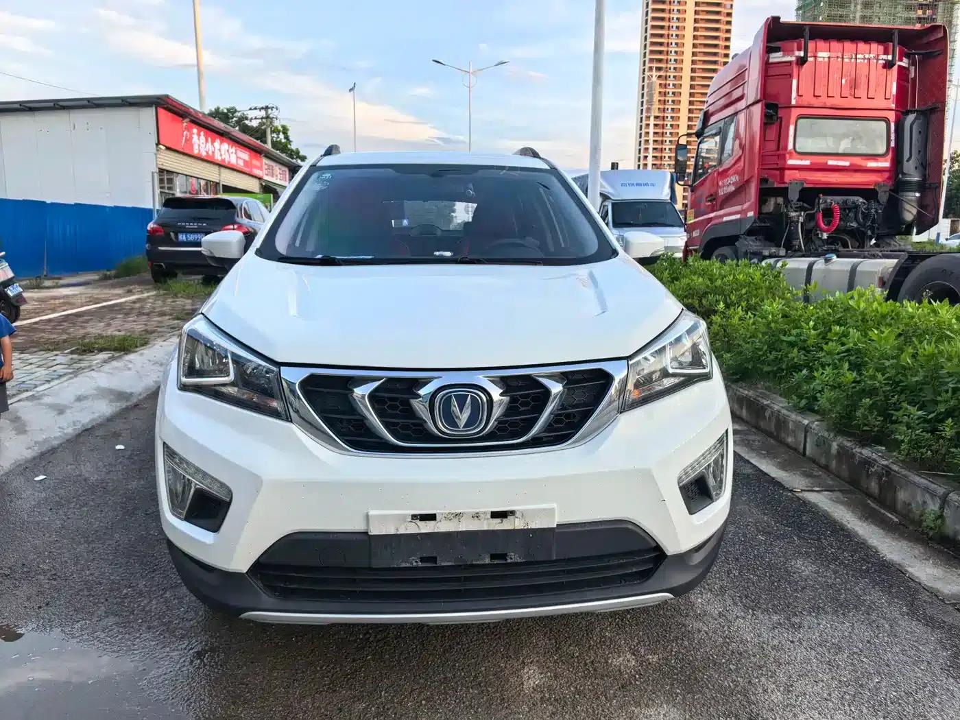 Changan CS15 2016 1.5L Automatic Fashion Edition — миниатюра 2