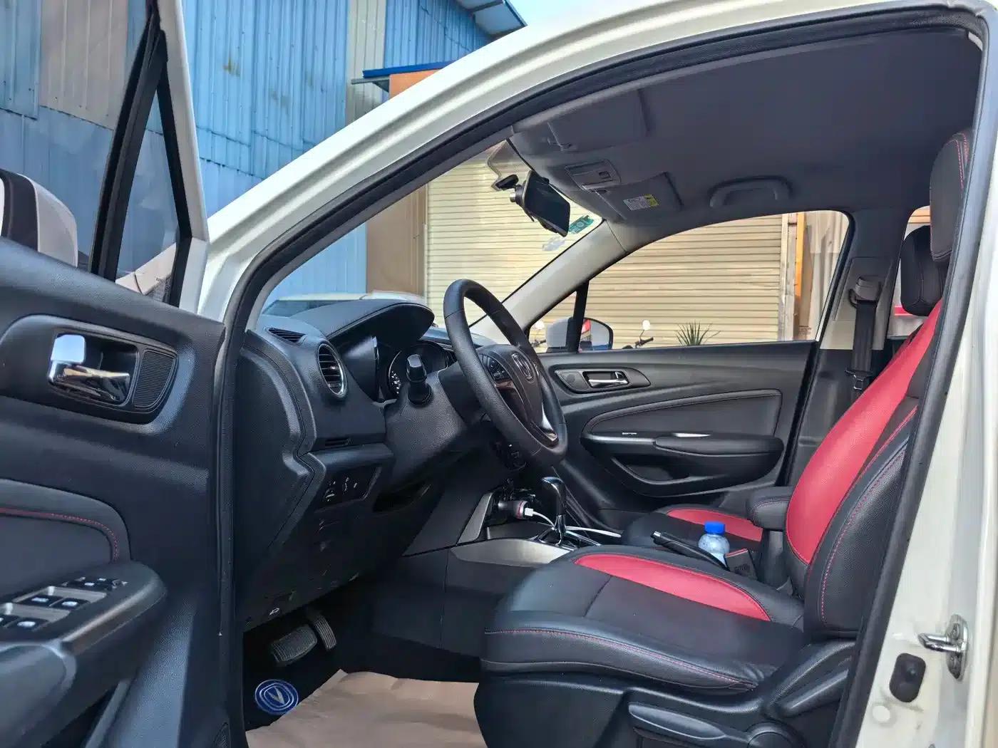 Changan CS15 2016 1.5L Automatic Fashion Edition — миниатюра 6