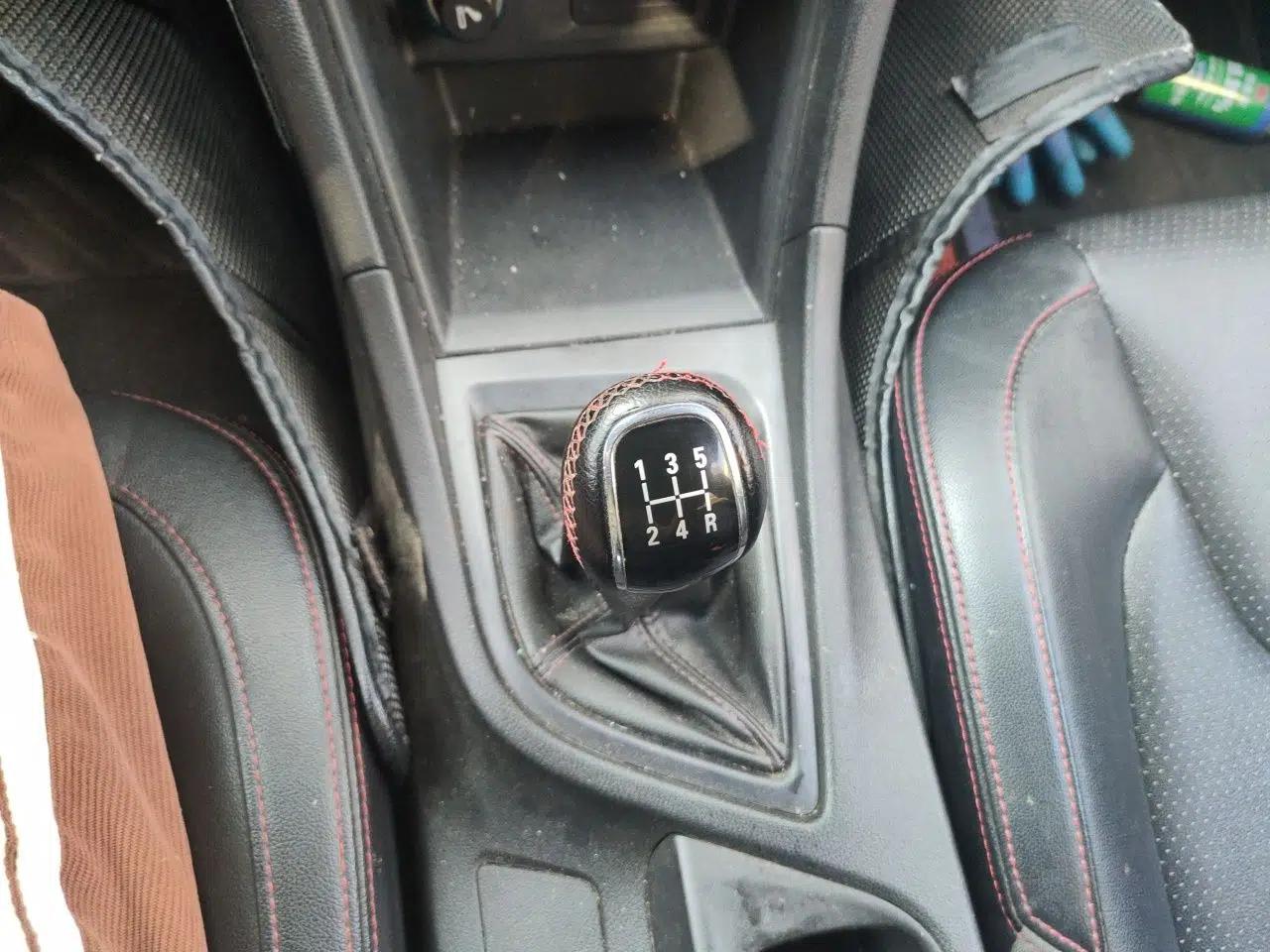 Chery Arrizo 5 2016 1.5L Manual Leading Version — миниатюра 14