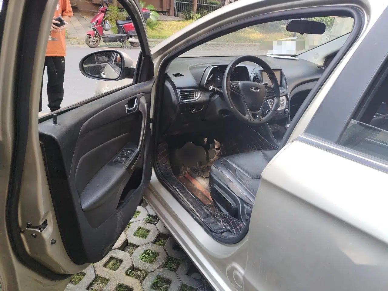 Chery Arrizo 5 2016 1.5L Manual Leading Version — миниатюра 16
