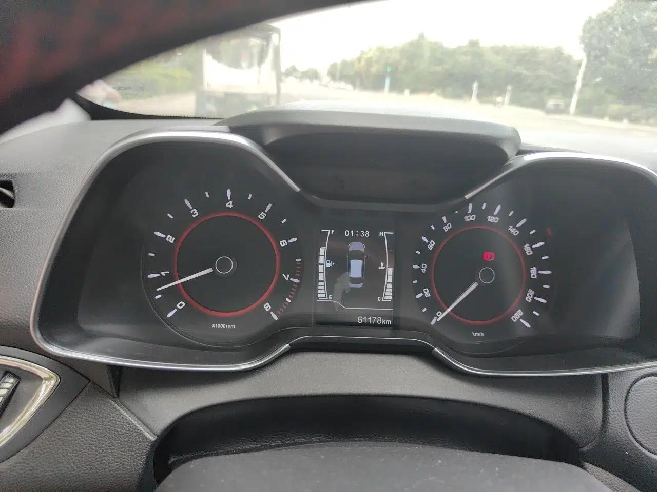 Chery Arrizo 5 2016 1.5L Manual Lingchao Edition — миниатюра 11