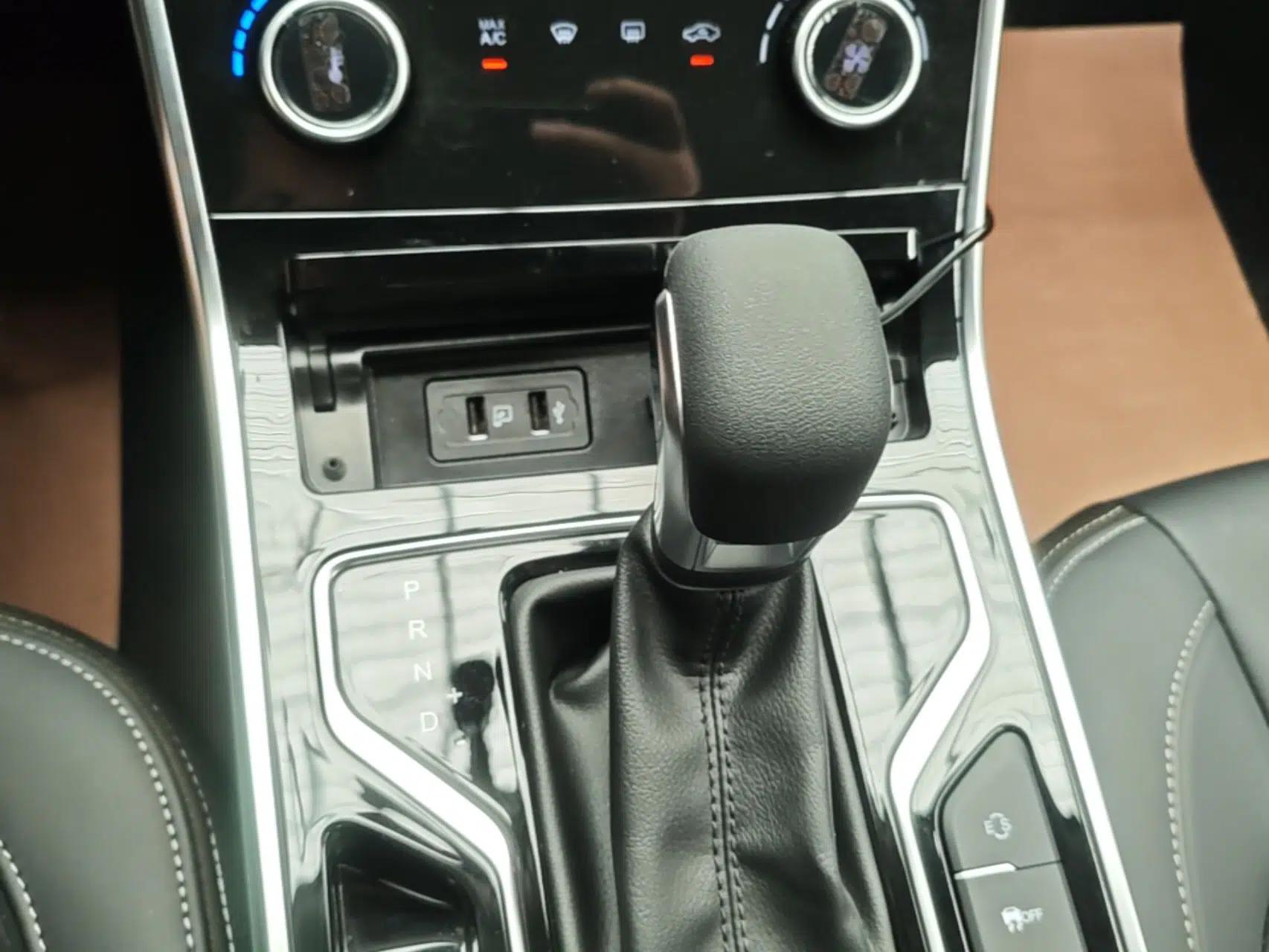 Chery Arrizo 5 2025 Excellence Version 1.5L CVT Fashionable Edition — миниатюра 16
