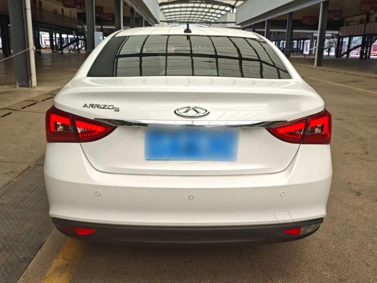 Chery Arrizo 5 2025 Excellence Version 1.5L CVT Fashionable Edition — миниатюра 5