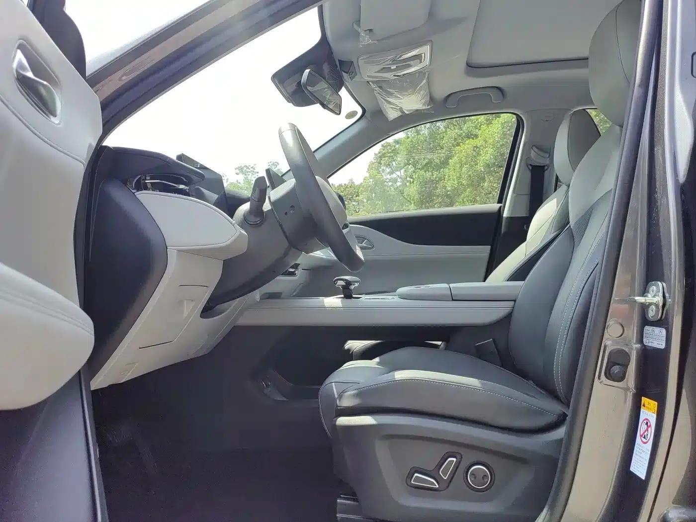 Changan UNI-Z 2025 1.5T Premium Edition — миниатюра 4