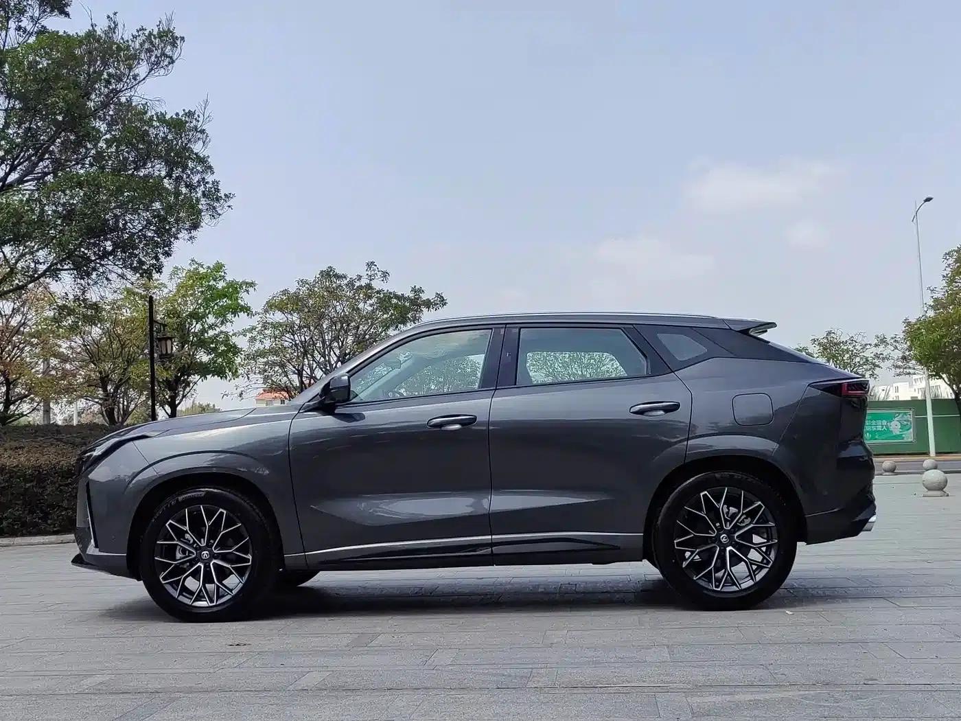 Changan UNI-Z 2025 1.5T Premium Edition — миниатюра 10