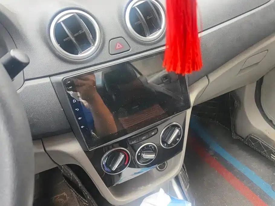 Yuexiang V3 2015 1.4L Manual Comfort Edition (National IV Emission Standard) — миниатюра 13