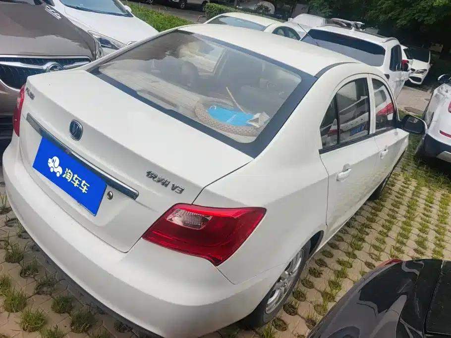 Yuexiang V3 2015 1.4L Manual Comfort Edition (National IV Emission Standard) — миниатюра 3