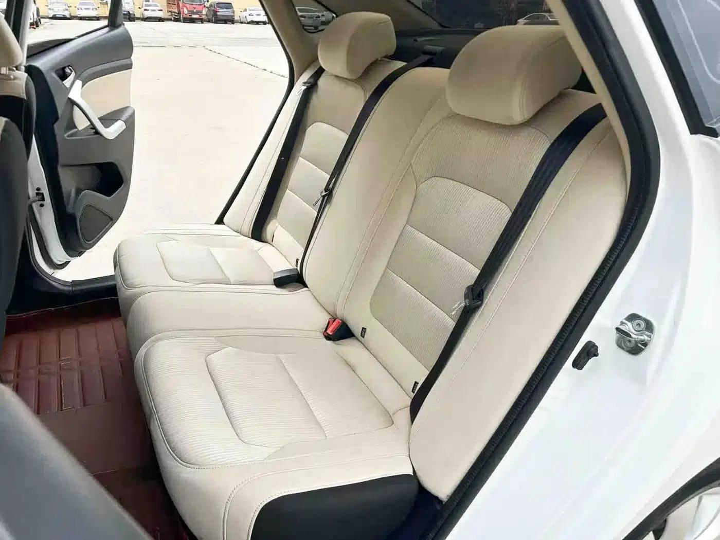 Yuexiang V7 2016 1.6L Manual Comfort Edition (National V Emission Standard) — миниатюра 12