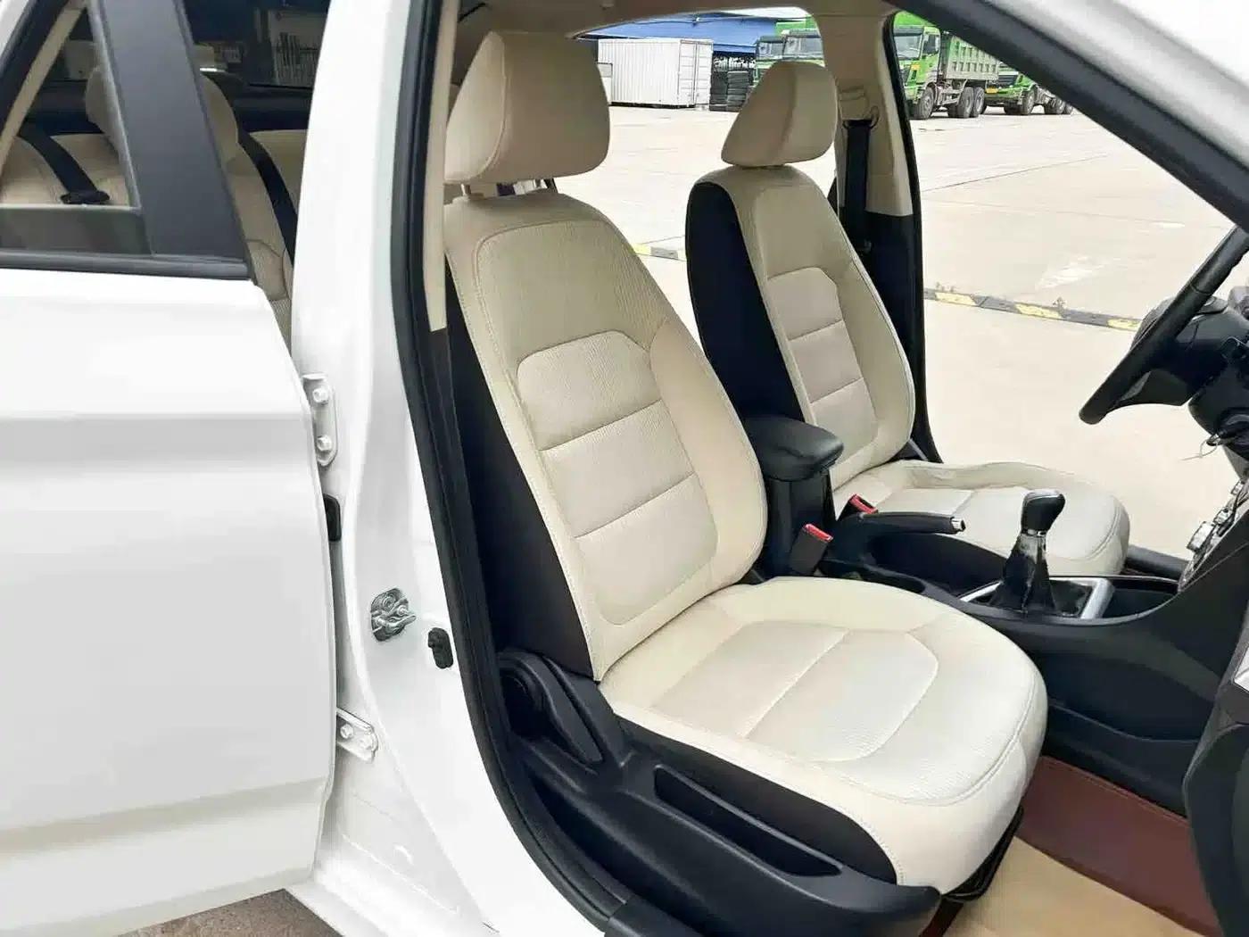 Yuexiang V7 2016 1.6L Manual Comfort Edition (National V Emission Standard) — миниатюра 14