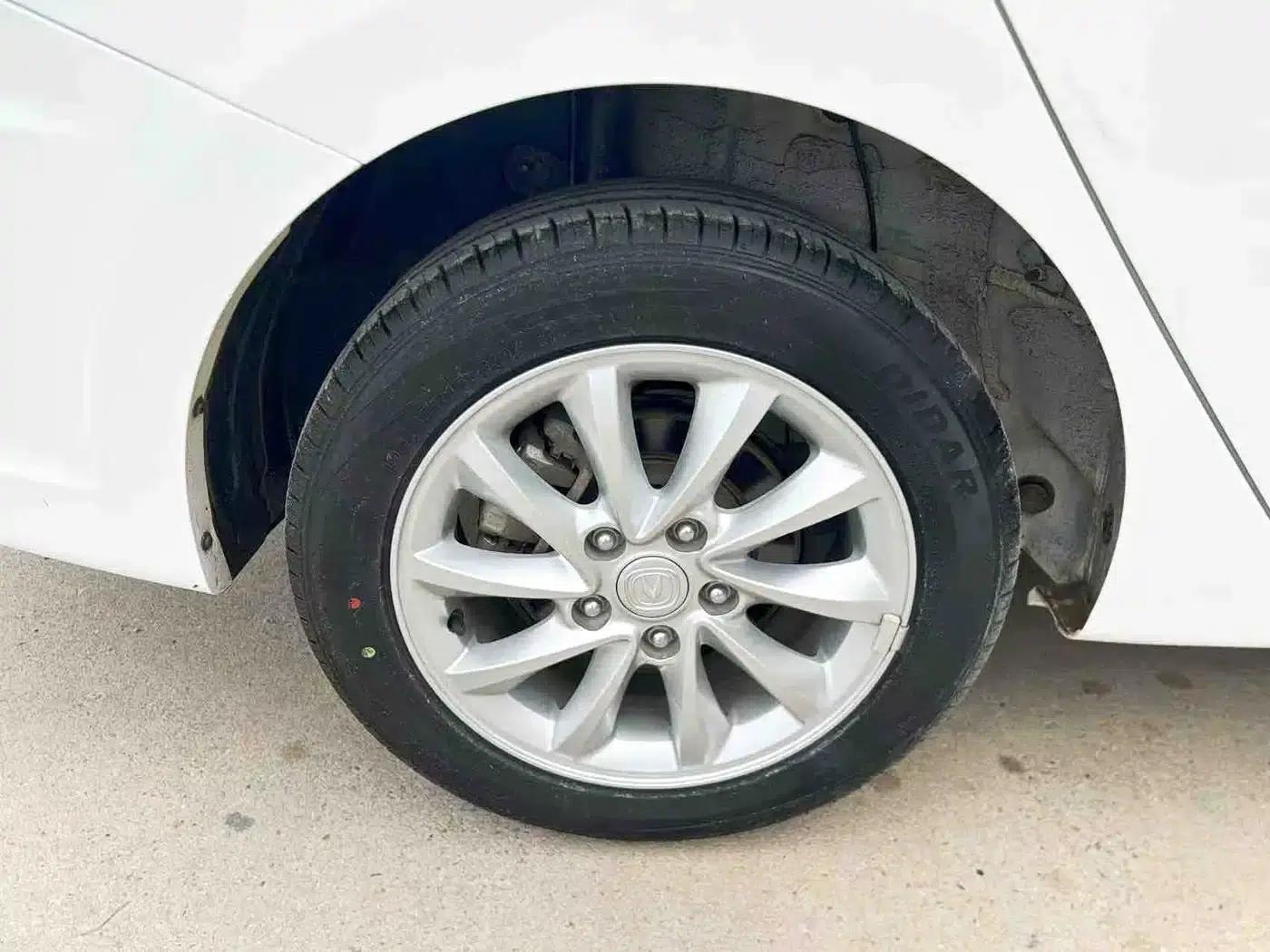 Yuexiang V7 2016 1.6L Manual Comfort Edition (National V Emission Standard) — миниатюра 19