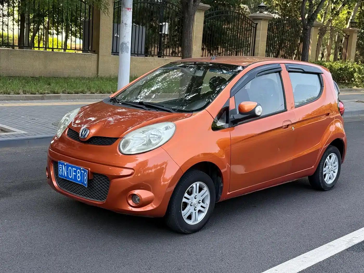 Benben MINI 2012 1.0L Manual Fashion Edition (National V Emission Standard) — миниатюра 1