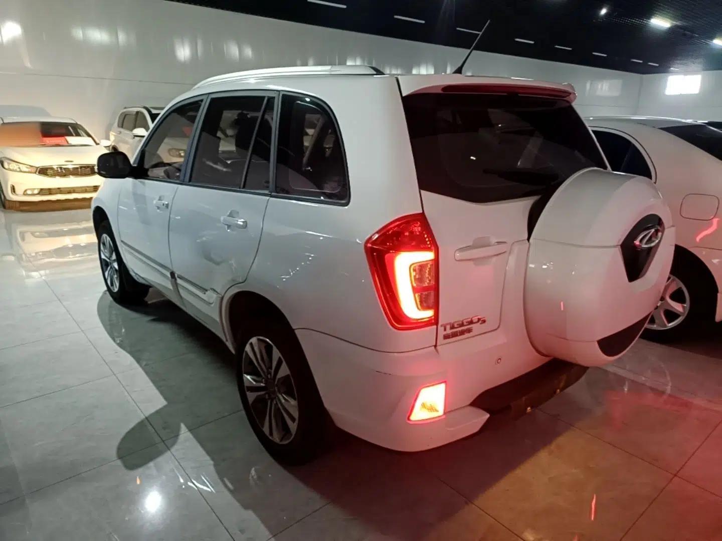 Chery Tiggo 3 2014 1.6L Manual Zhishang Edition — миниатюра 4