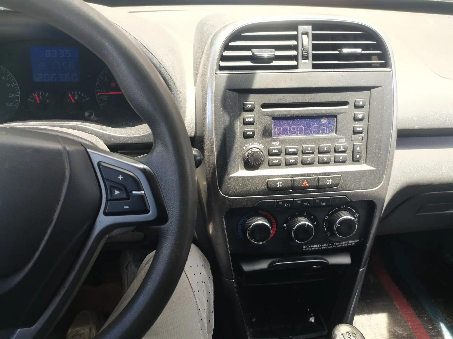Chery Tiggo 3 2014 1.6L Manual Fashion Edition — миниатюра 13