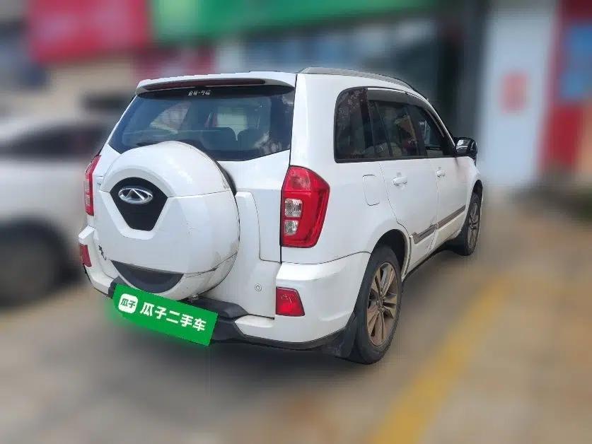Chery Tiggo 3 2014 1.6L Manual Fashion Edition — миниатюра 6