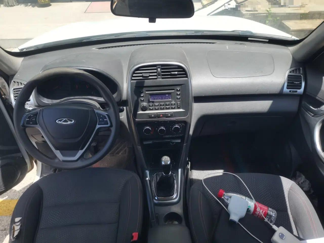 Chery Tiggo 3 2014 1.6L Manual Fashion Edition — миниатюра 9