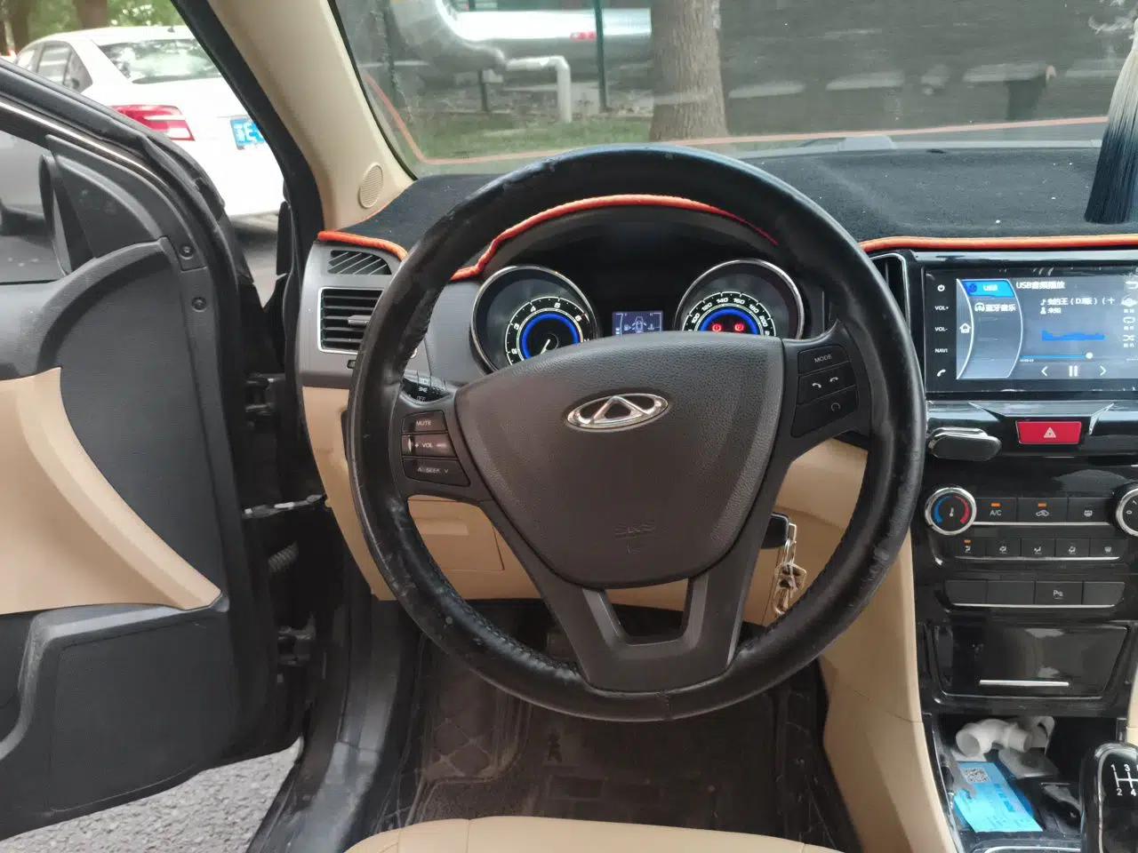 Chery E3 2015 1.5L Manual Sishang Edition — миниатюра 10