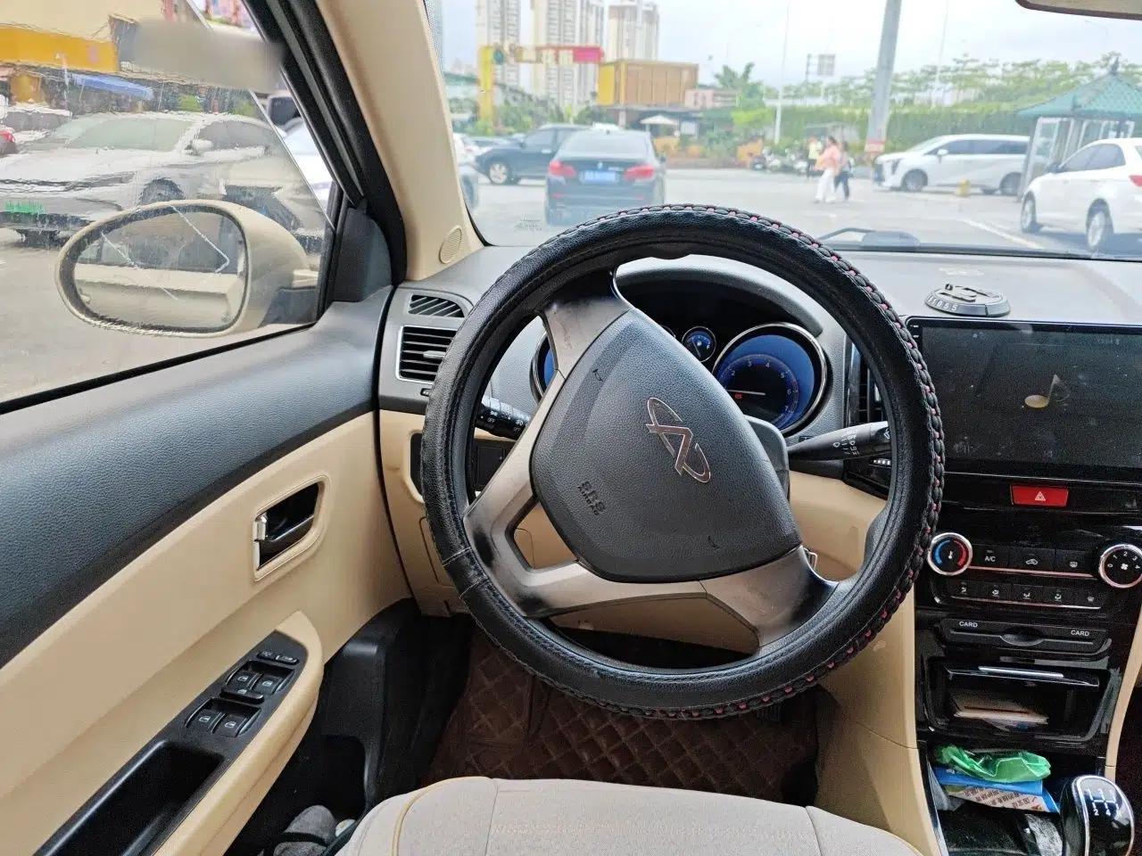 Chery E3 2015 1.5L Manual Fashion Model — миниатюра 10