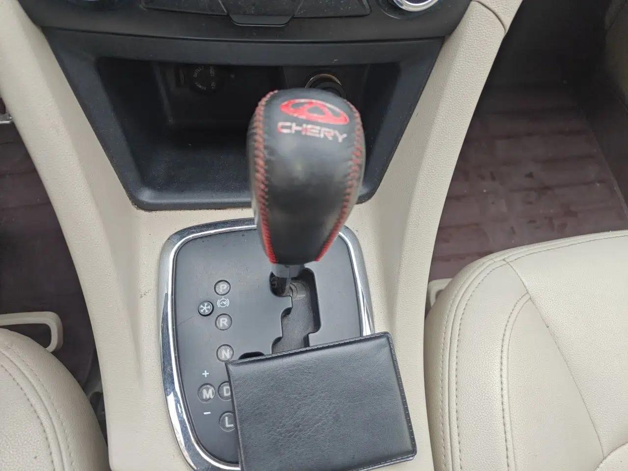 Chery Arrizo 7 2013 1.6L CVT ZhiShang Edition — миниатюра 14