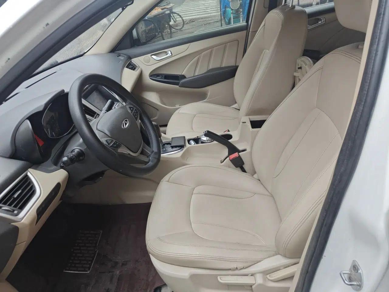 Chery Arrizo 7 2013 1.6L CVT ZhiShang Edition — миниатюра 15