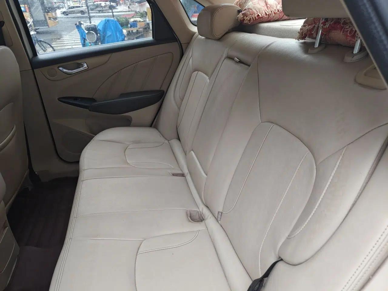 Chery Arrizo 7 2013 1.6L CVT ZhiShang Edition — миниатюра 17