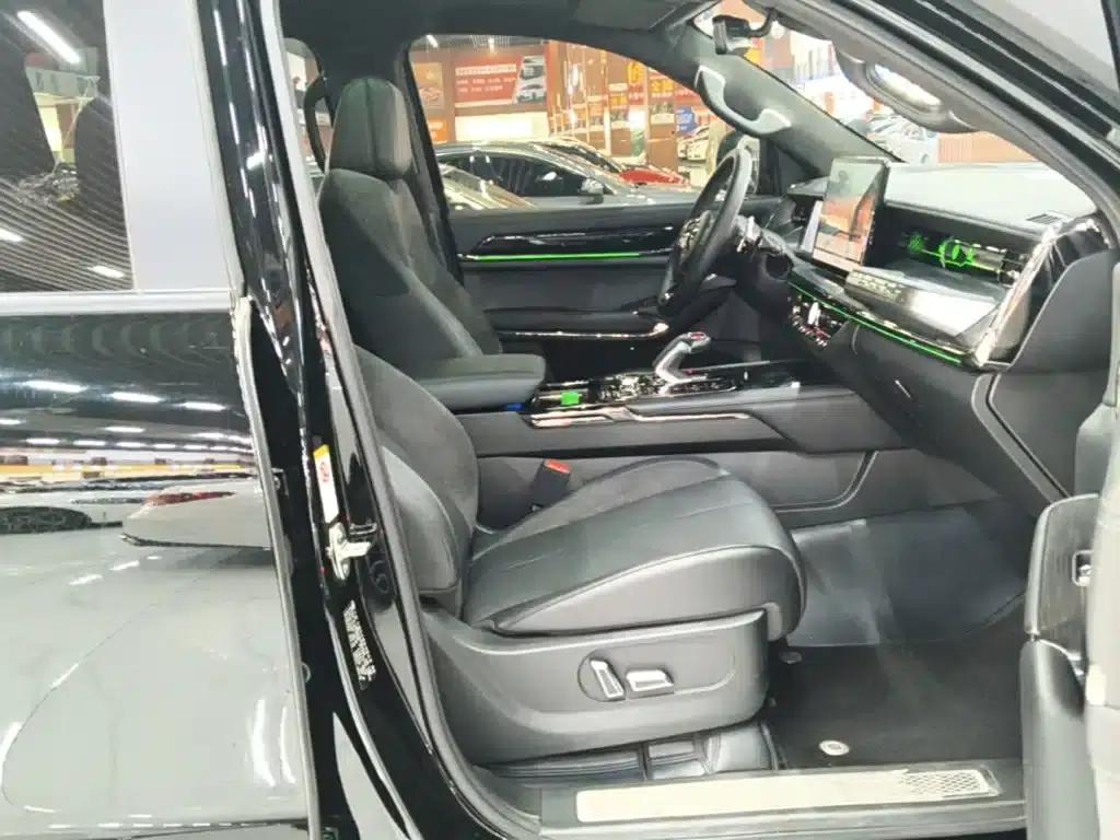Shanhai Cannon 2023 3.0T V6 Gasoline Performance Edition — миниатюра 25