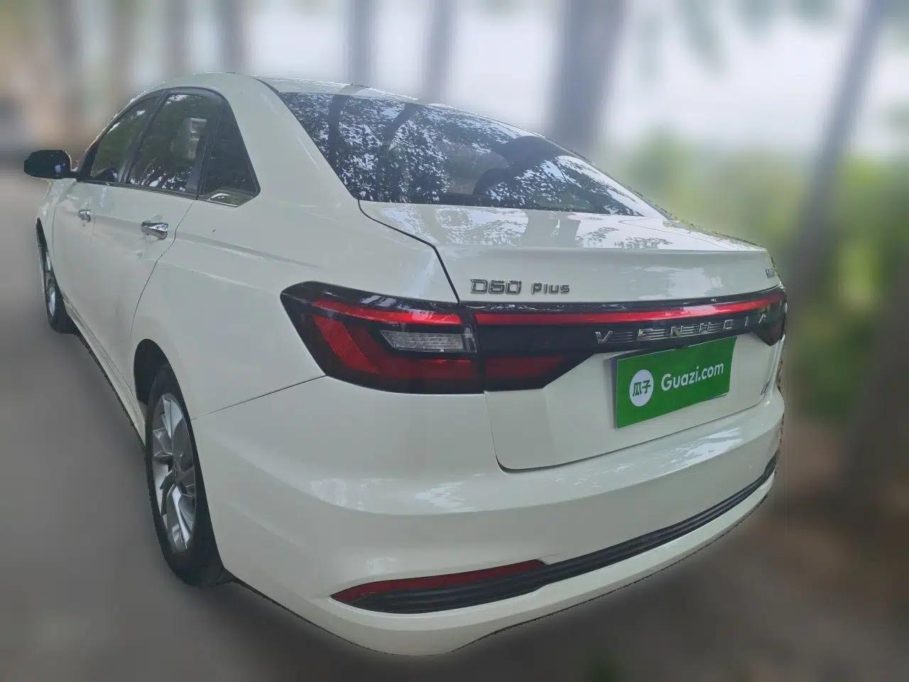 Venucia D60 2021 PLUS 1.6L XL CVT Yue Ling Edition — миниатюра 4