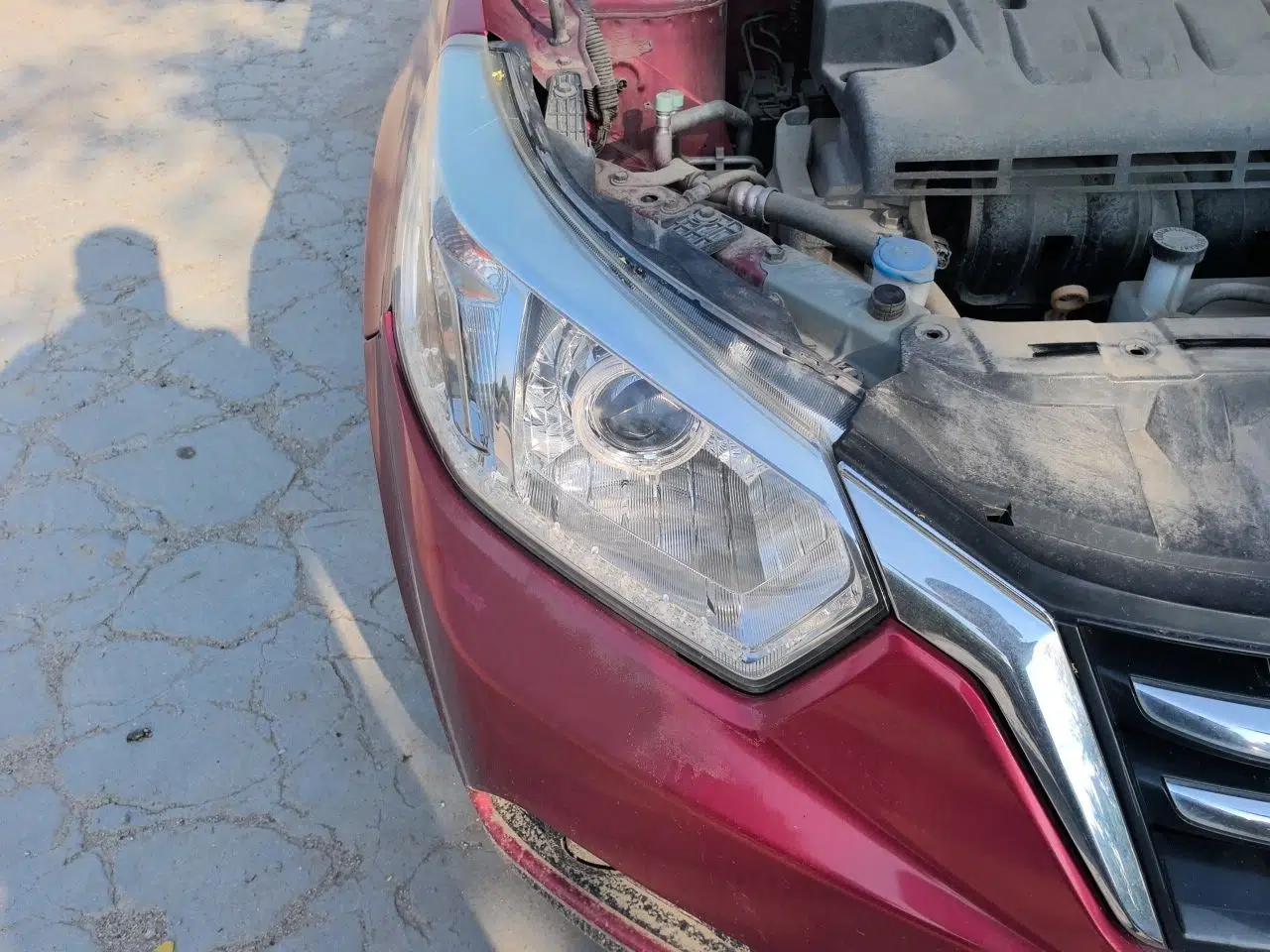 Venucia R50 2016 1.6L Manual Elite Edition — миниатюра 7