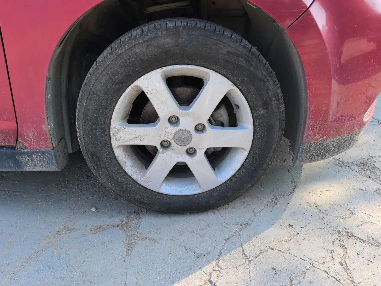 Venucia R50 2016 1.6L Manual Elite Edition — миниатюра 8