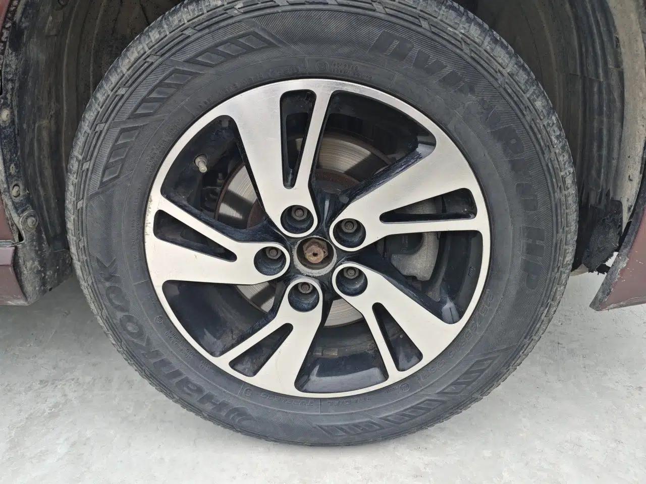 Venucia T70 2018 1.6L Manual Enjoyment Edition — миниатюра 8