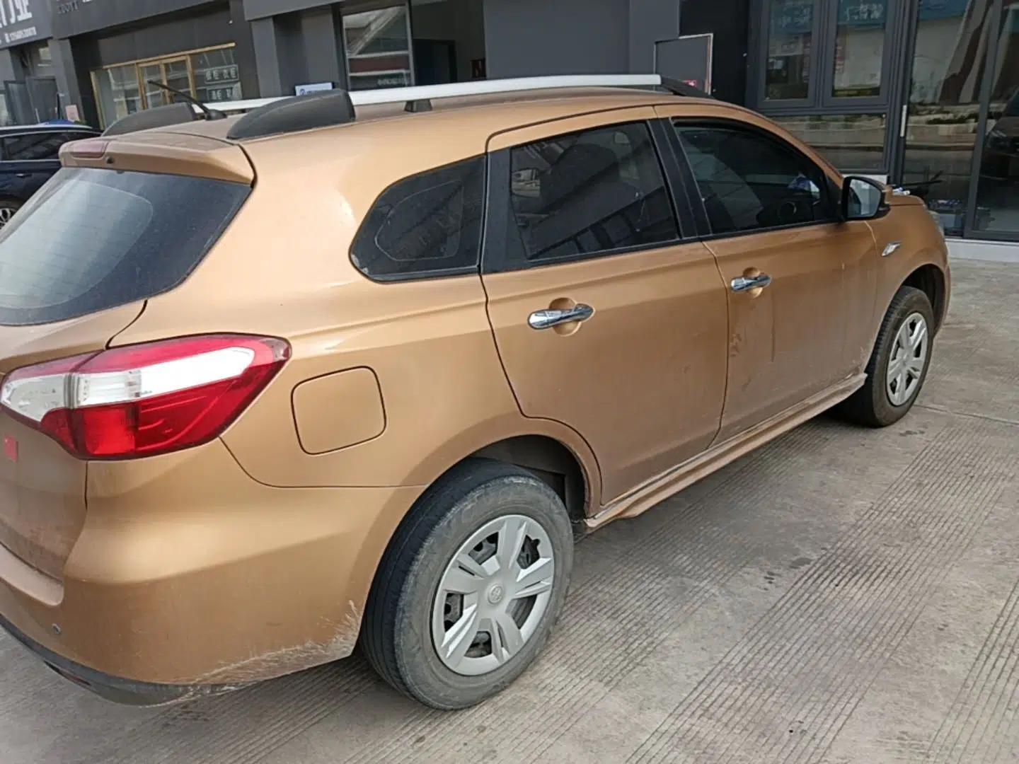 Venucia T70 2015 1.6L Manual Ruixing Edition — миниатюра 6