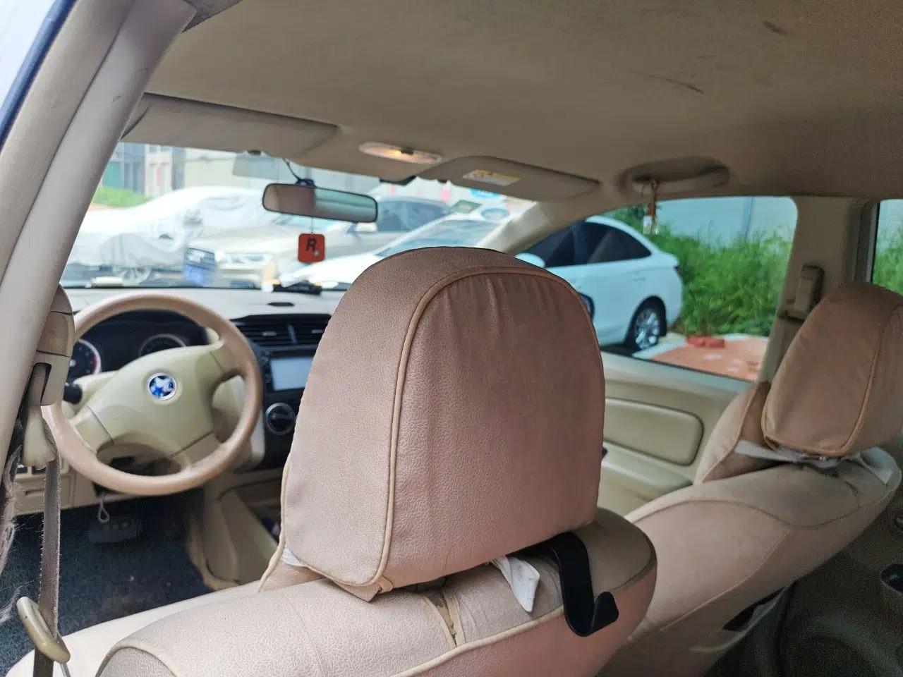 Venucia D50 2013 1.6L Automatic Fashion Edition — миниатюра 18