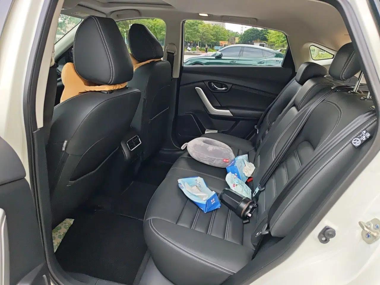 Venucia T90 2018 2.0L CVT Smart Connect Prestige Version China VI Standard — миниатюра 14