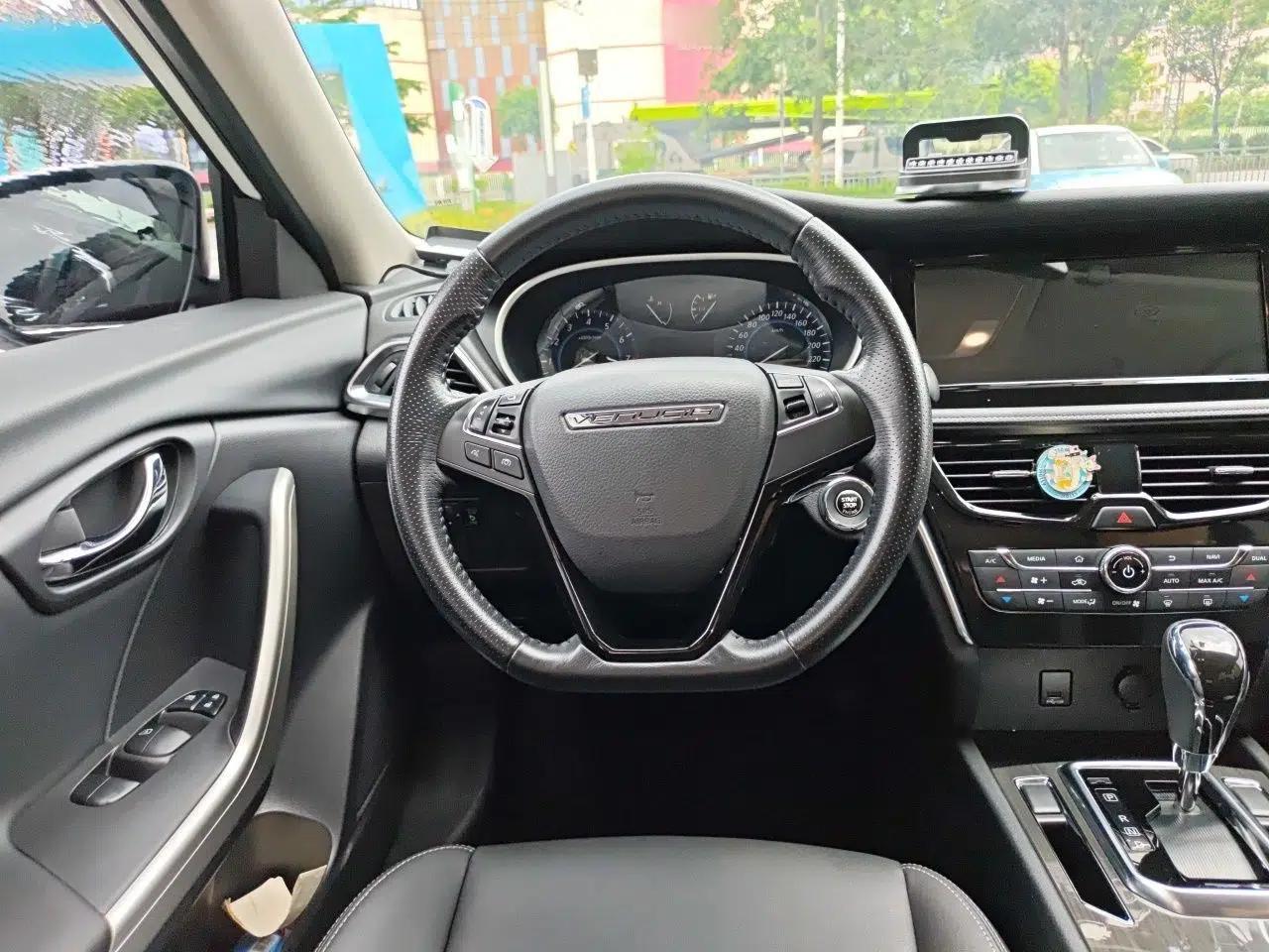 Venucia T90 2018 2.0L CVT Smart Connect Prestige Version China VI Standard — миниатюра 7