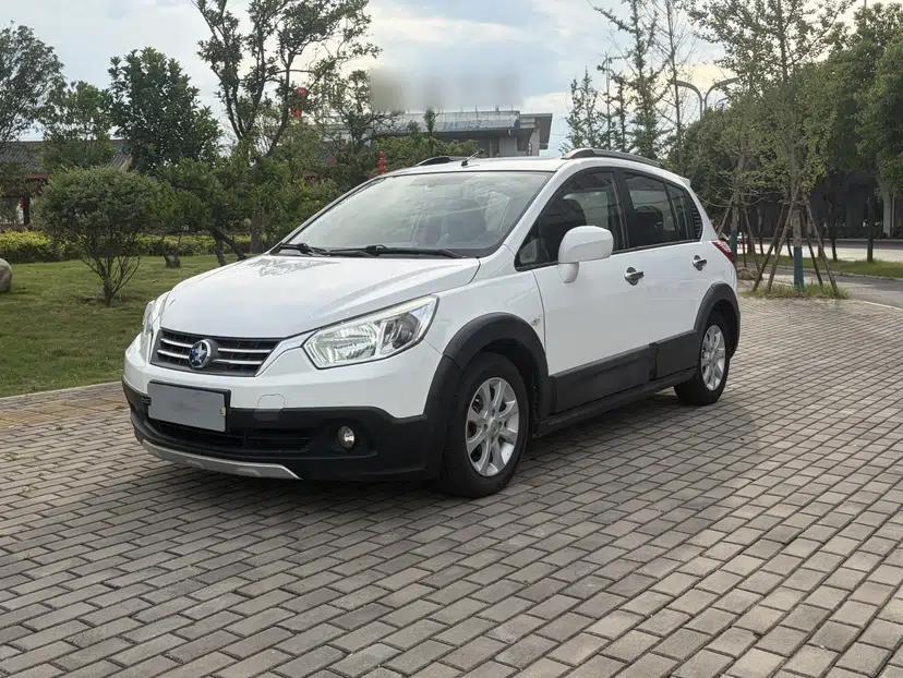 Venucia R50X 2013 1.6L Automatic Model — миниатюра 21