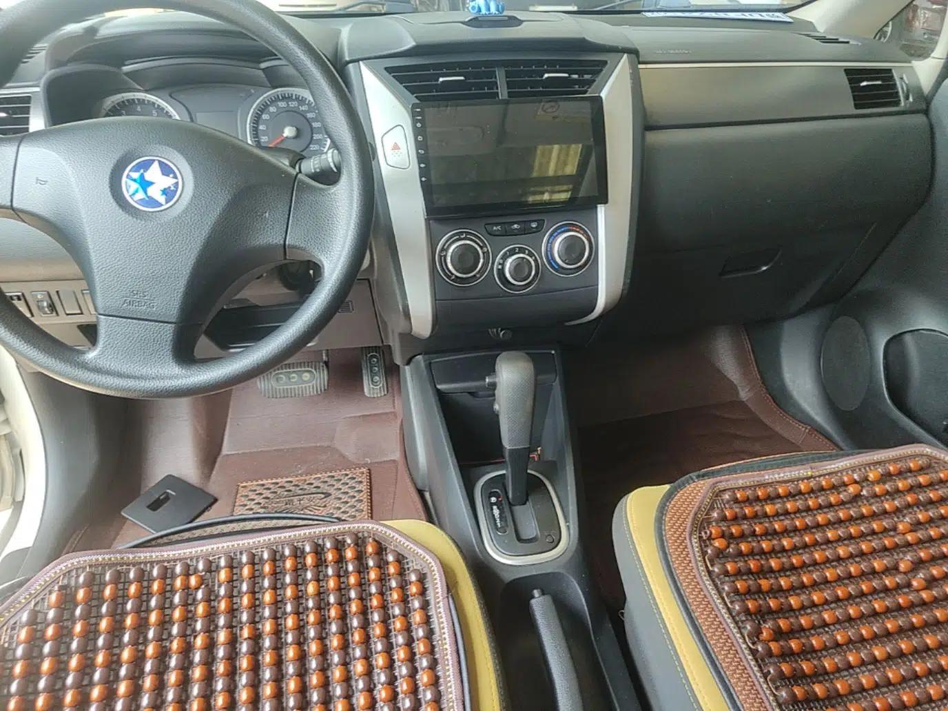 Venucia R50X 2013 1.6L Automatic Model — миниатюра 26