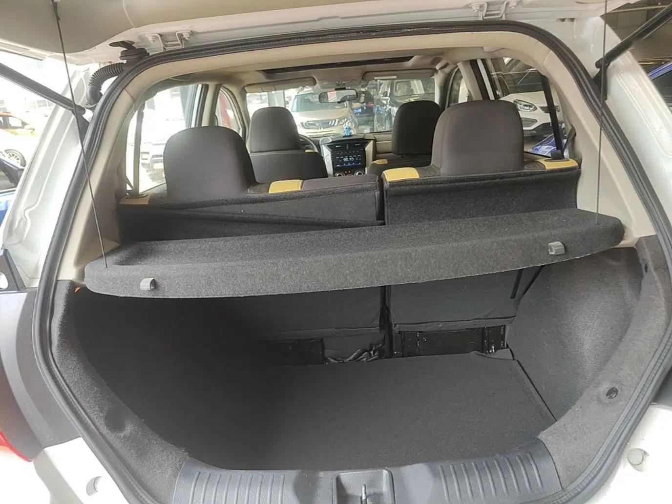 Venucia R50X 2013 1.6L Automatic Model — миниатюра 33