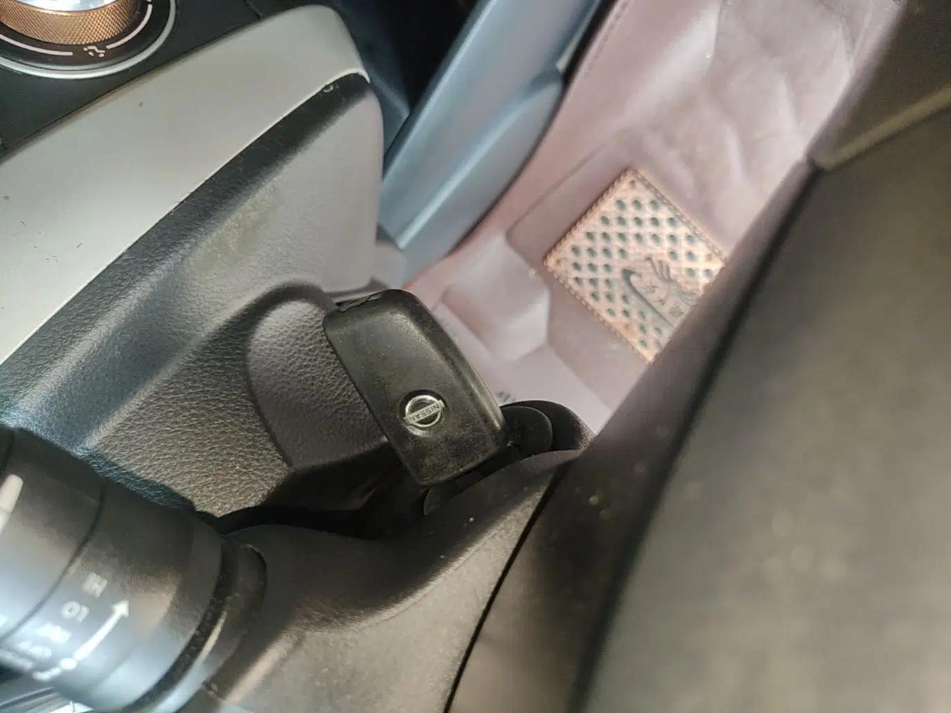 Venucia R50X 2013 1.6L Automatic Model — миниатюра 34