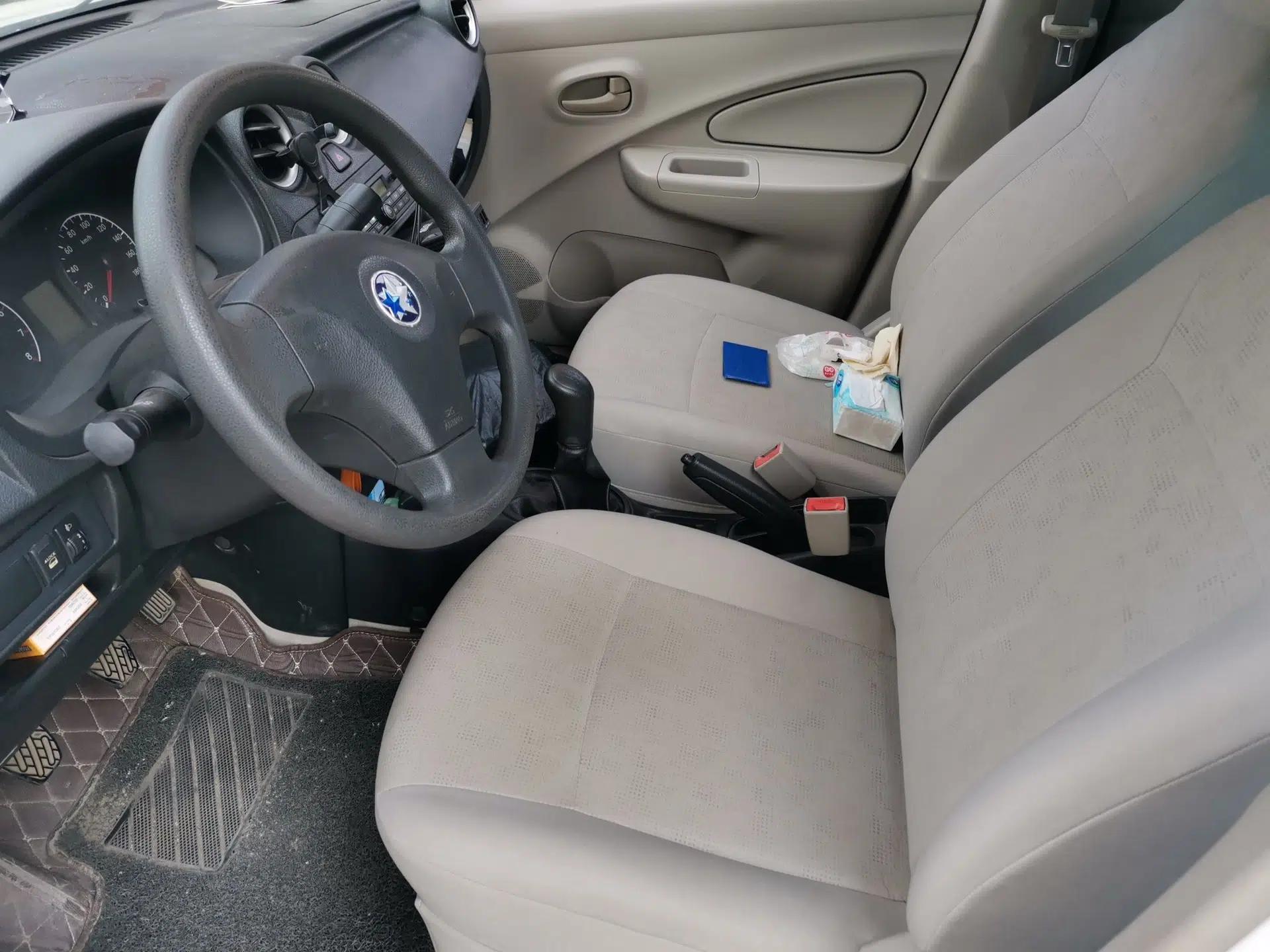 Venucia R30 2014 1.2L Manual Comfort Edition — миниатюра 15