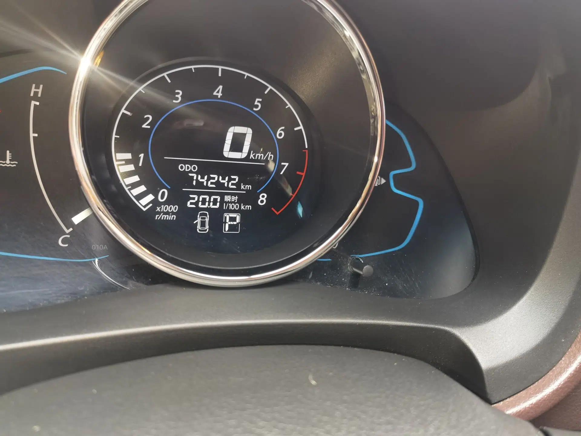Venucia M50V 2019 1.6L CVT Luxury Edition — миниатюра 12
