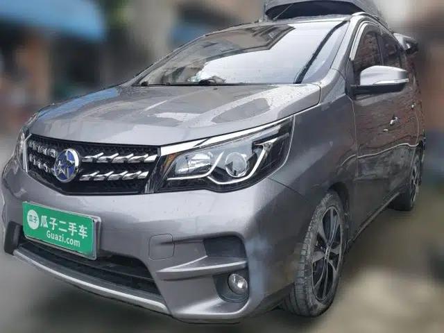 Venucia M50V 2019 1.6L CVT Luxury Edition