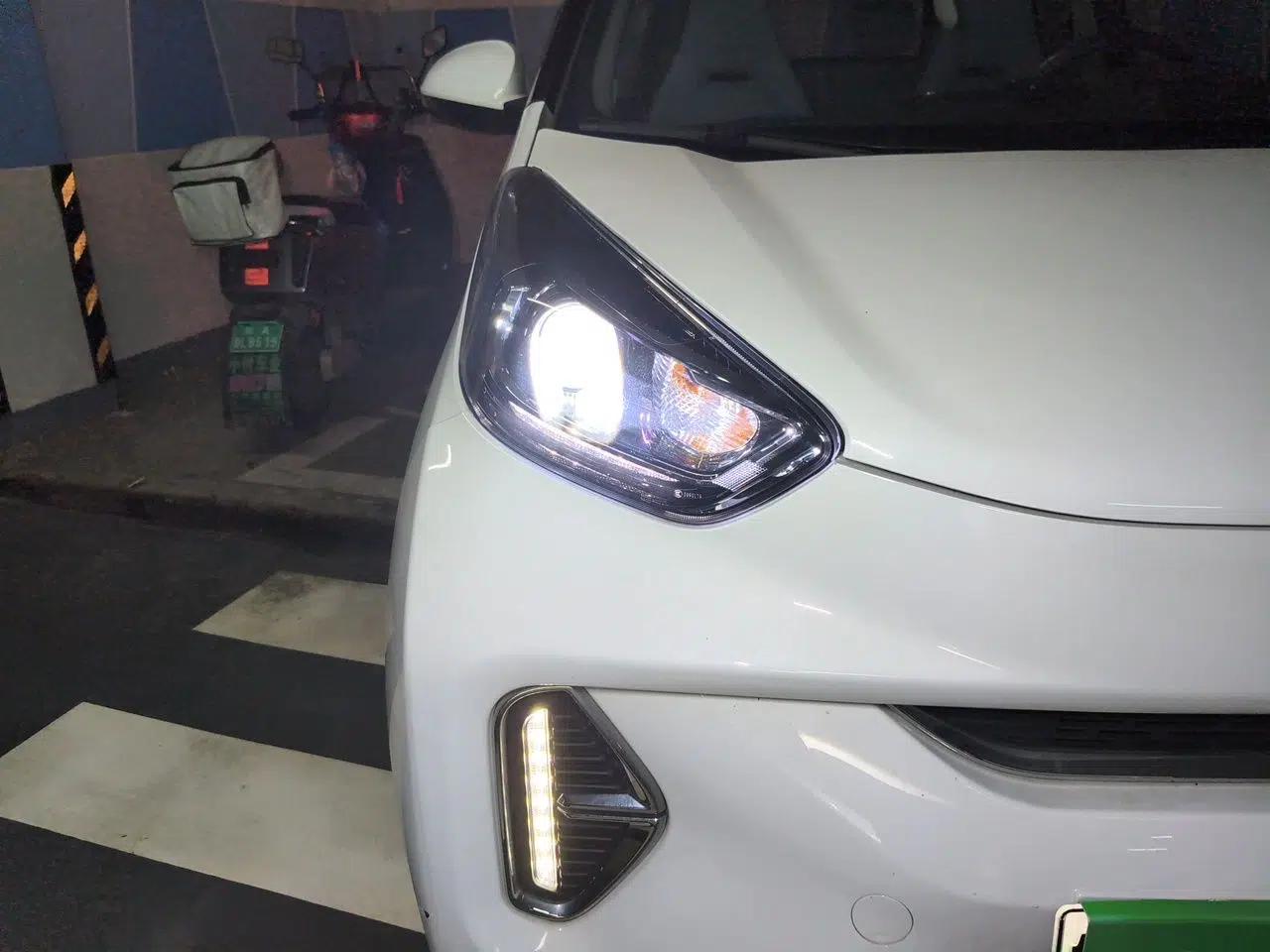 Chery QQ Little Ant 2022 Revised Version Sweet Pink Edition Half-Sugar Version Lithium Iron Phosphate 30.7 kWh 30 kW 301 km — миниатюра 7