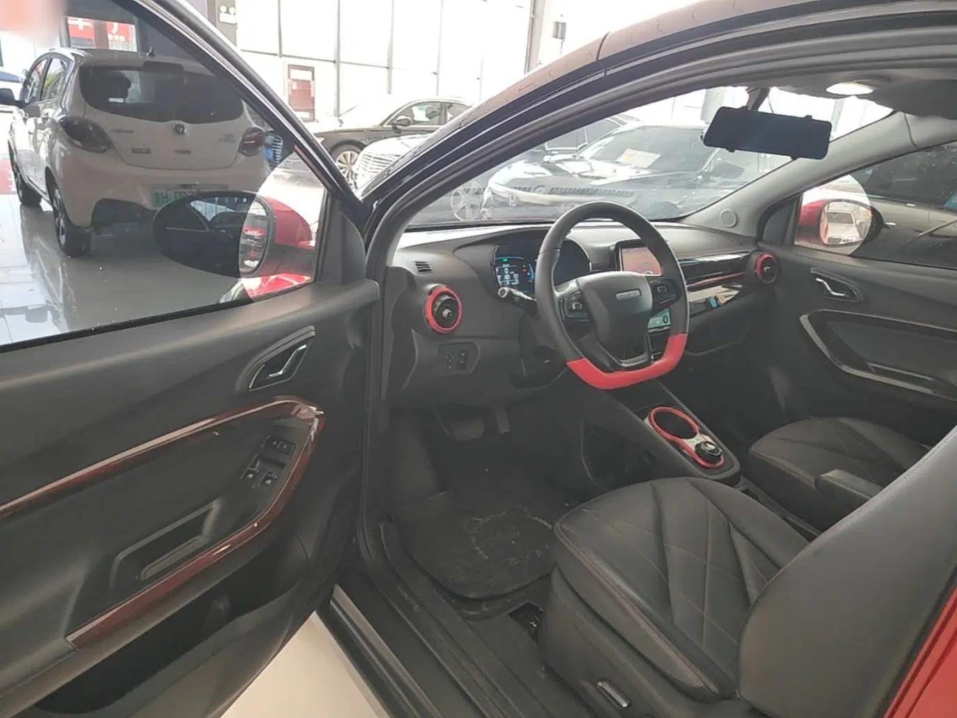 Chery QQ Little Ant 2022 Updated Version Sweet Pink Edition Full-Sugar Version 30.6 kWh 30 kW 301 km — миниатюра 18