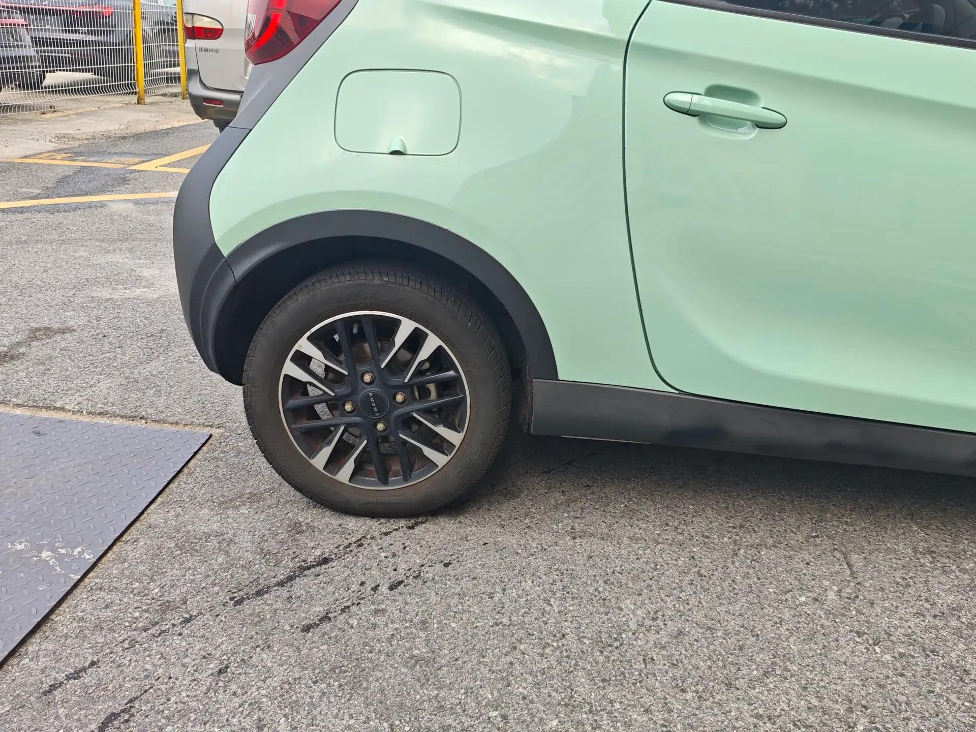 Chery QQ Little Ant 2022 Revised Version Sweet Pink Edition Half-Sugar Version Lithium Iron Phosphate 30.7 kWh 30 kW 301 km — миниатюра 18
