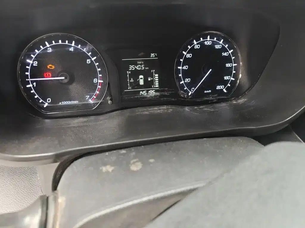 Changan Oushang X70A 2020 1.5L Manual Basic Model — миниатюра 5