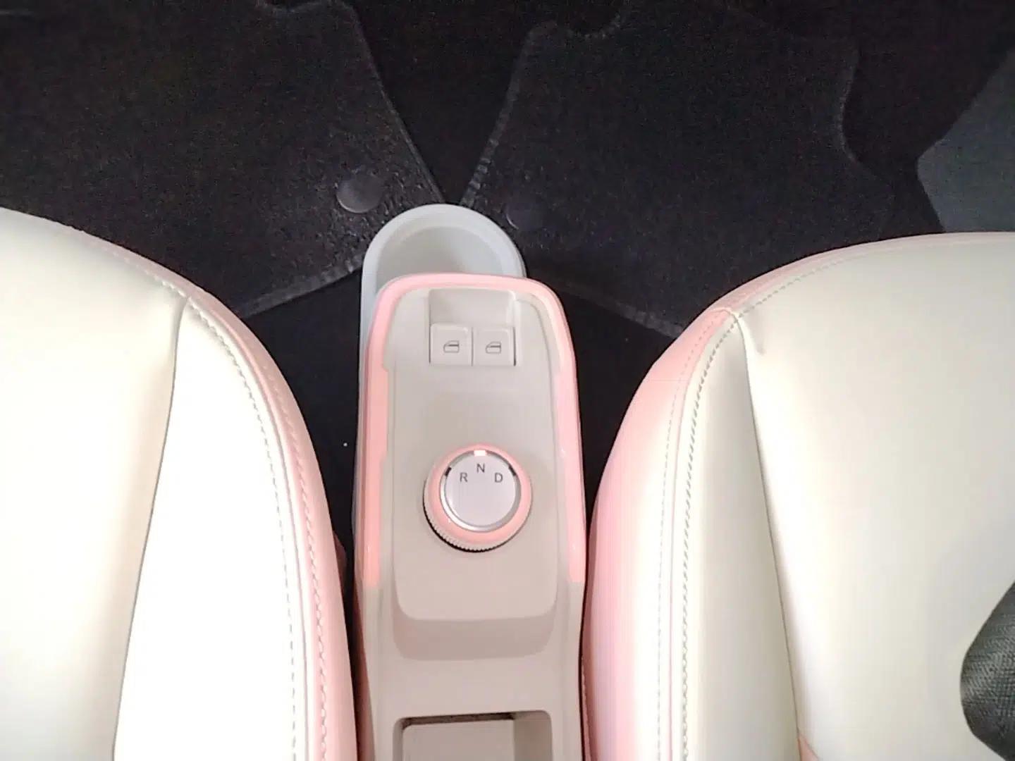 Chery QQ Ice Cream 2022 Taohuanxi Sweet Peach Edition — миниатюра 16