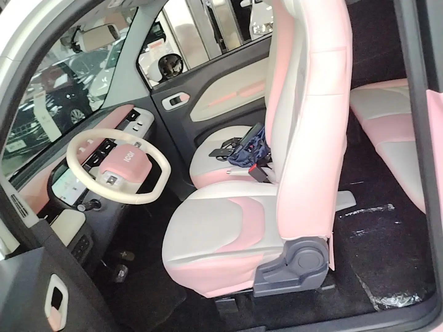 Chery QQ Ice Cream 2022 Taohuanxi Sweet Peach Edition — миниатюра 17