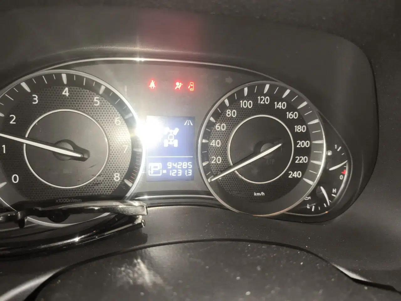 Nissan Patrol 2018 Y61 4.8L Automatic 5-Door Safari Middle East — миниатюра 11